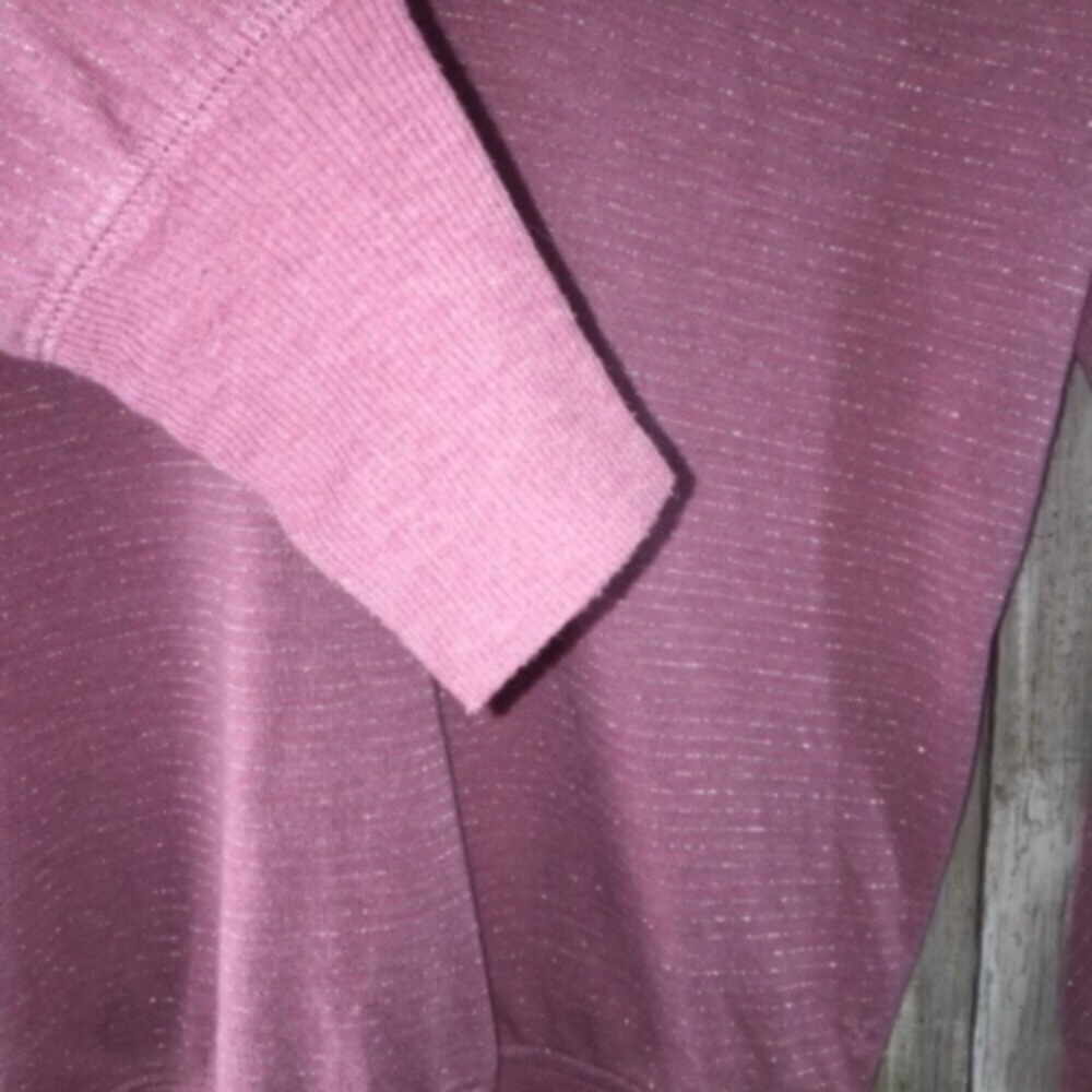 American Eagle Purple Shimmer Long Sleeve - Picture 3 of 4